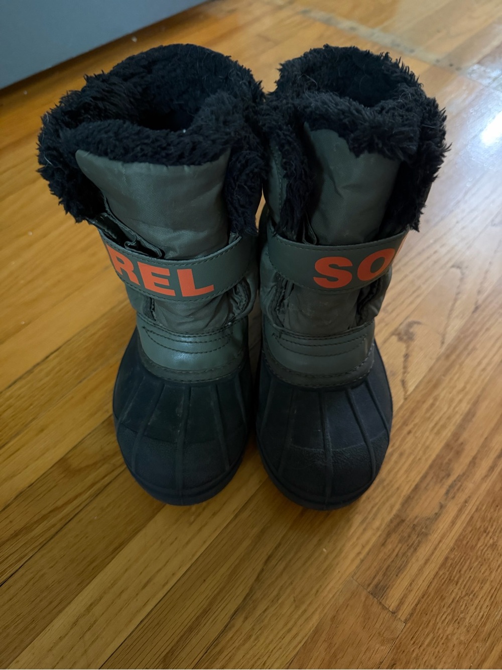 Sorel Kids snow commander winter boot size 13c